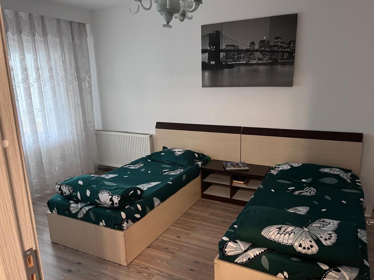 Apartament In Centrul Orasului Bacau Exterior photo
