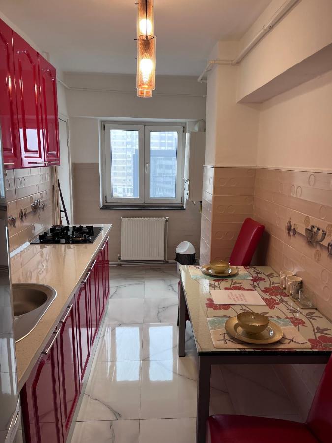 Apartament In Centrul Orasului Bacau Exterior photo